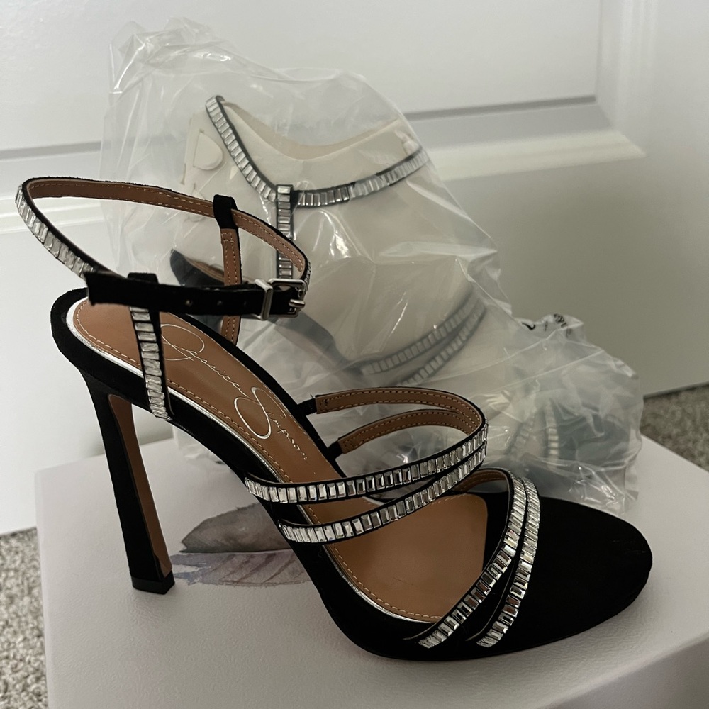 JESSICA SIMPSON Palima Strappy Embellished Sandal (Women)
Size 6.5